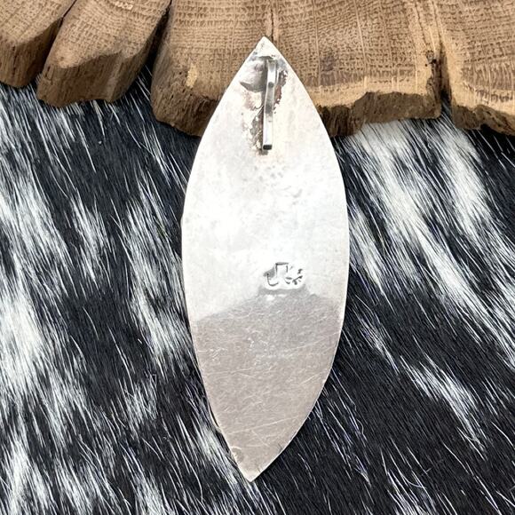 1950s Native American NAVAJO Sterling Silver & Coral Marquise Enhancer Pendant - Picture 2 of 3